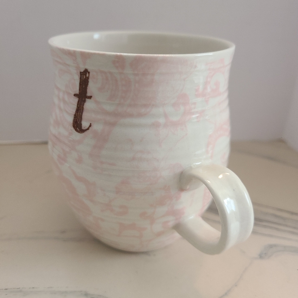 Anthropologie COFFEE TEA STYLEMUG Pink/White Floral Toile Monogram Letter t - Picture 2 of 7